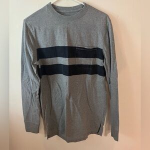 Goodfellow Men’s Color Block Sweater size small gray Navy blue
